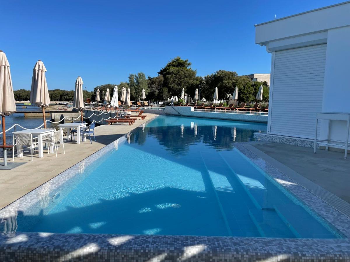 Luxury Two-Floor Apartment In Petrcane With Garden And Pool Exterior foto