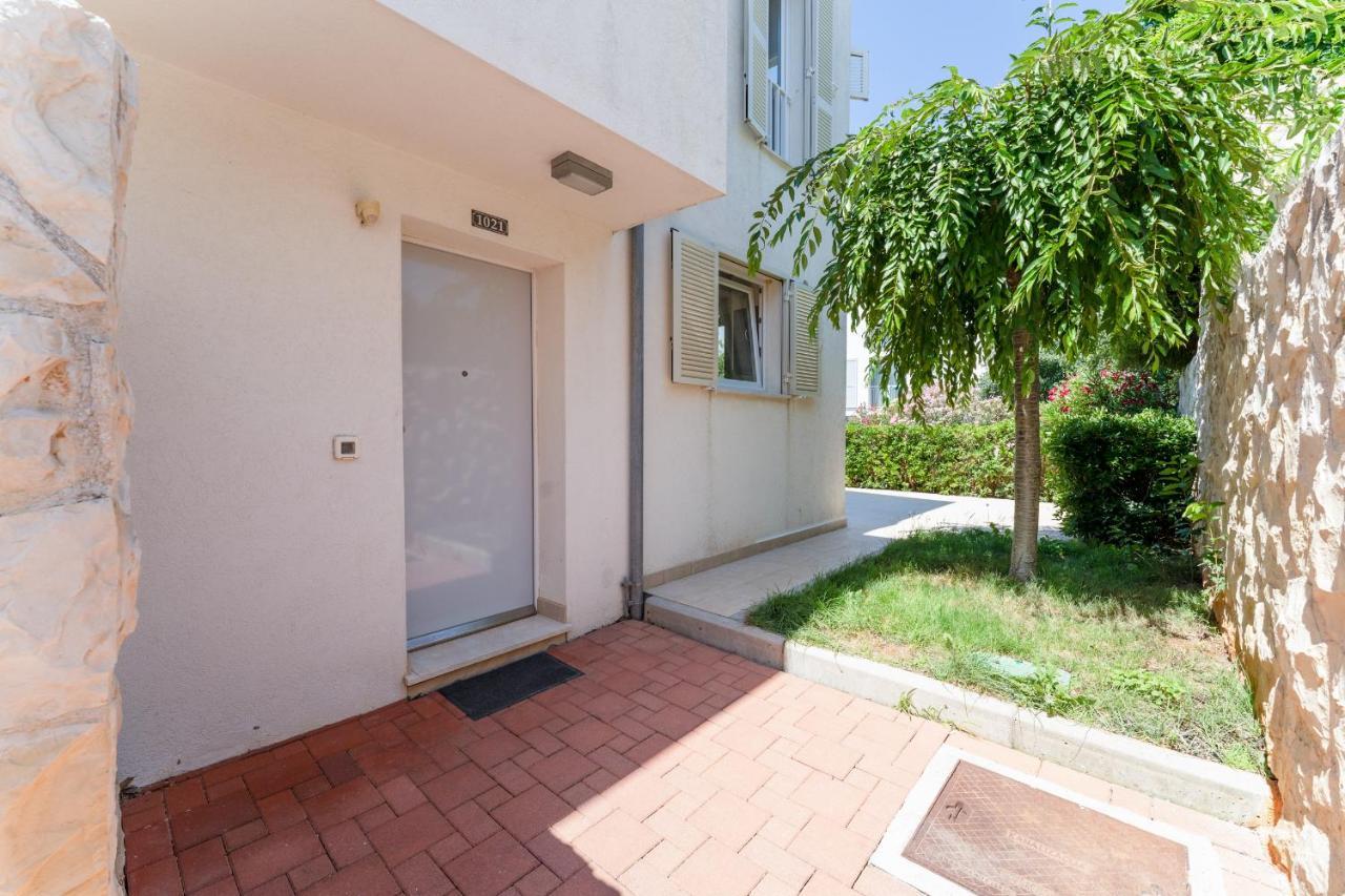 Luxury Two-Floor Apartment In Petrcane With Garden And Pool Exterior foto