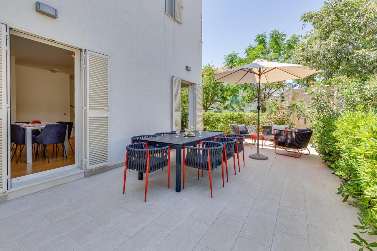 Luxury Two-Floor Apartment In Petrcane With Garden And Pool Exterior foto